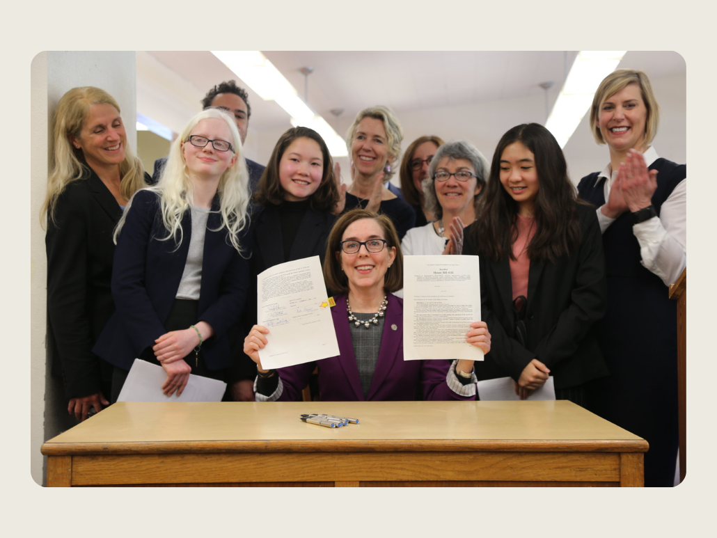 Oregon Gov. Kate Brown signs net neutrality bill into law. Photo from Flickr
